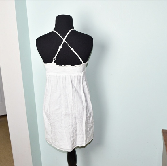 Beautiful White Flowy Adjustable Back Dress - Picture 2 of 2